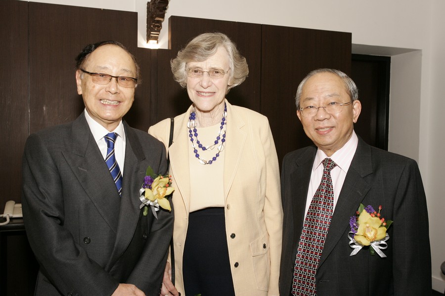 2008年奖学金颁奖典礼及茶聚 (4)